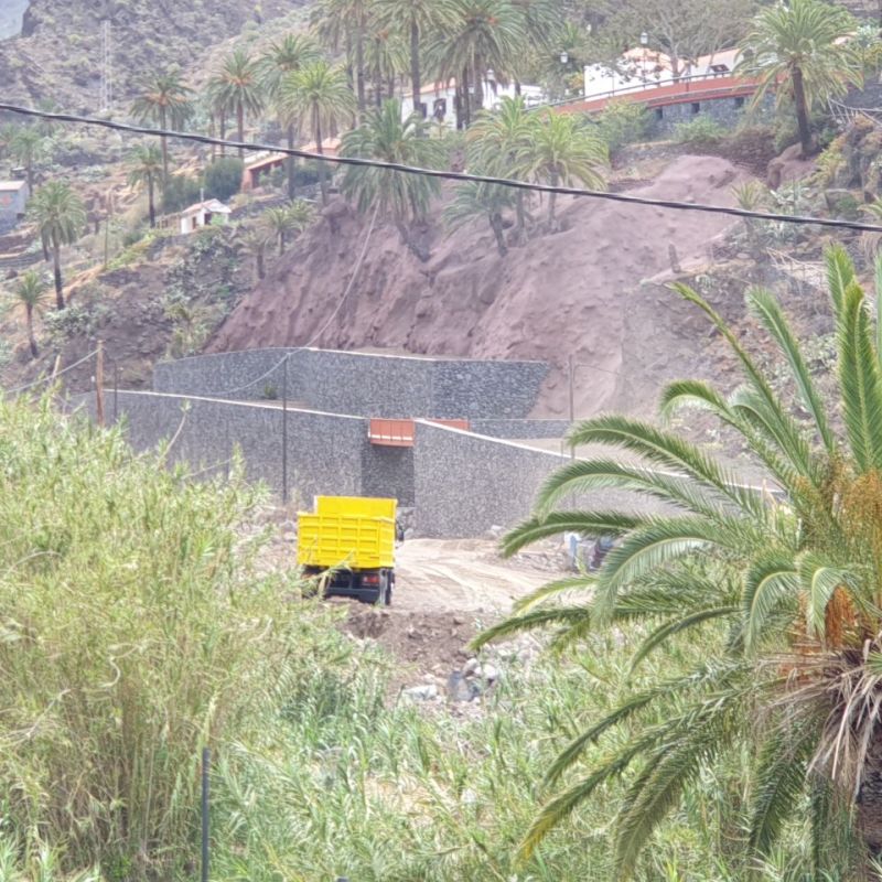 Iniciativa por La Gomera exige transparencia con las obras del muro de Los Reyes en Valle Gran&nbsp;Rey