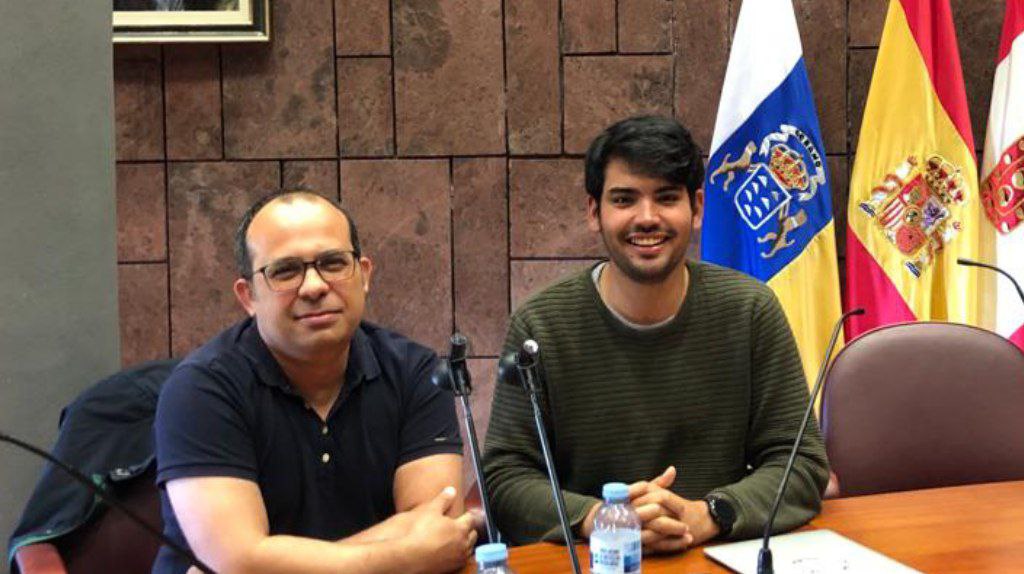 Los consejeros insulares Guzmán Correa Marichal (izquierda) y Aarón Rodríguez Ramos (derecha)