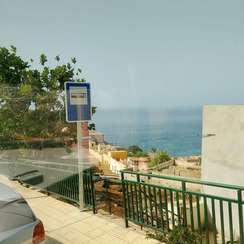 Iniciativa por La Gomera (IxLG) exige en el Cabildo la reposición y construcción de marquesinas pendientes en varios municipios de la&nbsp;isla